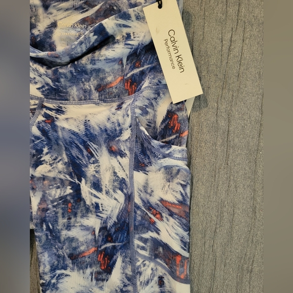 Calvin Klein Performance Bike Shorts - Picture 5 of 6